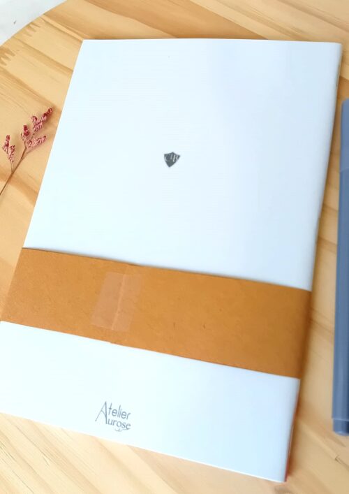 Carnet A5 fait main chaton rose, 36 pages lignées, papeterie artisanale création unique