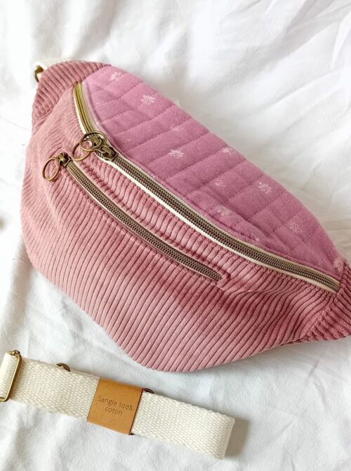 Sac banane Aurose en velours côtelé vieux rose, format XL