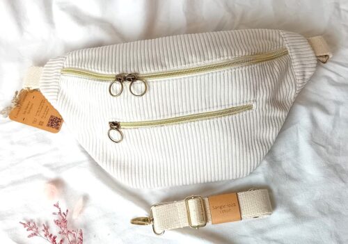 Sac banane XL écrue, 3 compartiments zippés, sangle coton amovible artisanal.