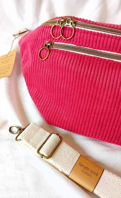 Sac banane XL velours côtelé rouge détail avant et sangle