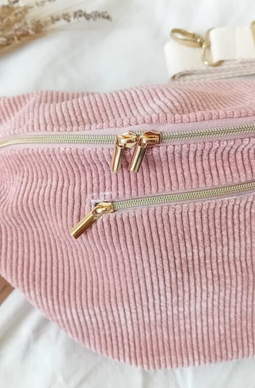 Sac banane XL rose poudré, 3 compartiments zippés, sangle coton amovible artisanal.